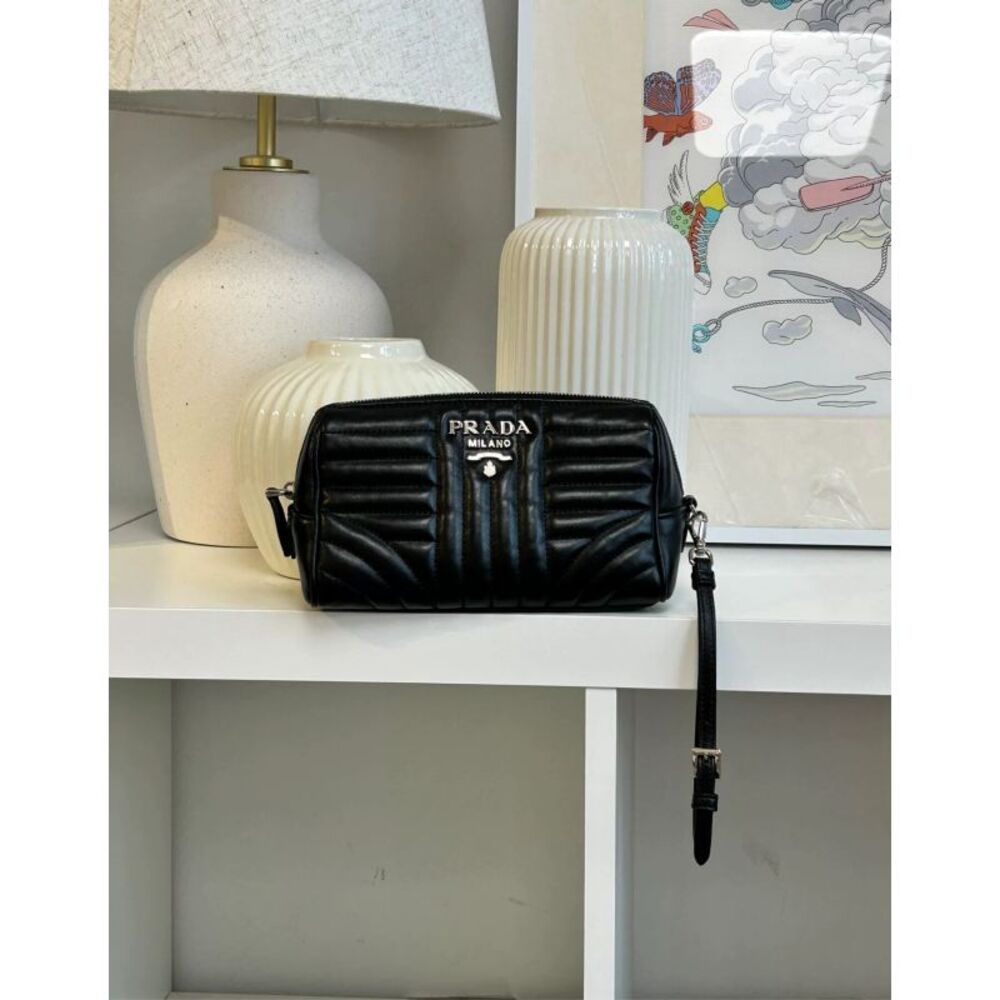 Prada Women Pre-Loved Bag Very Good Condition